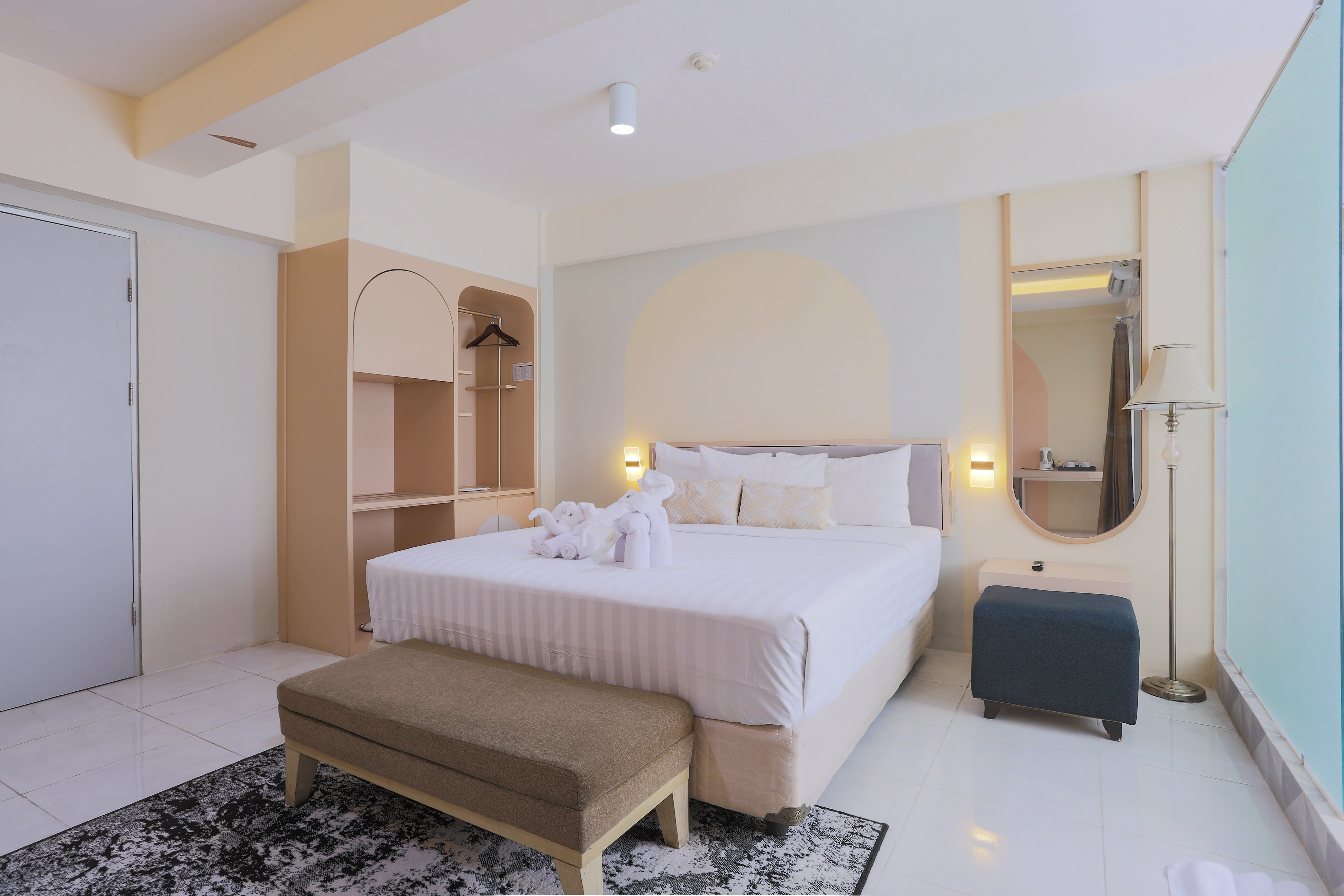 Room 6 Image 3