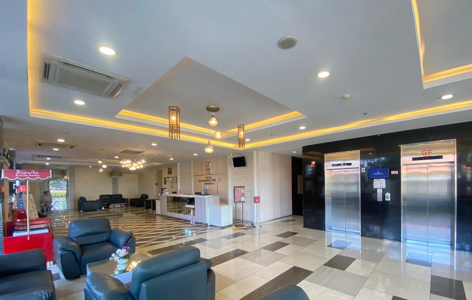 lobby