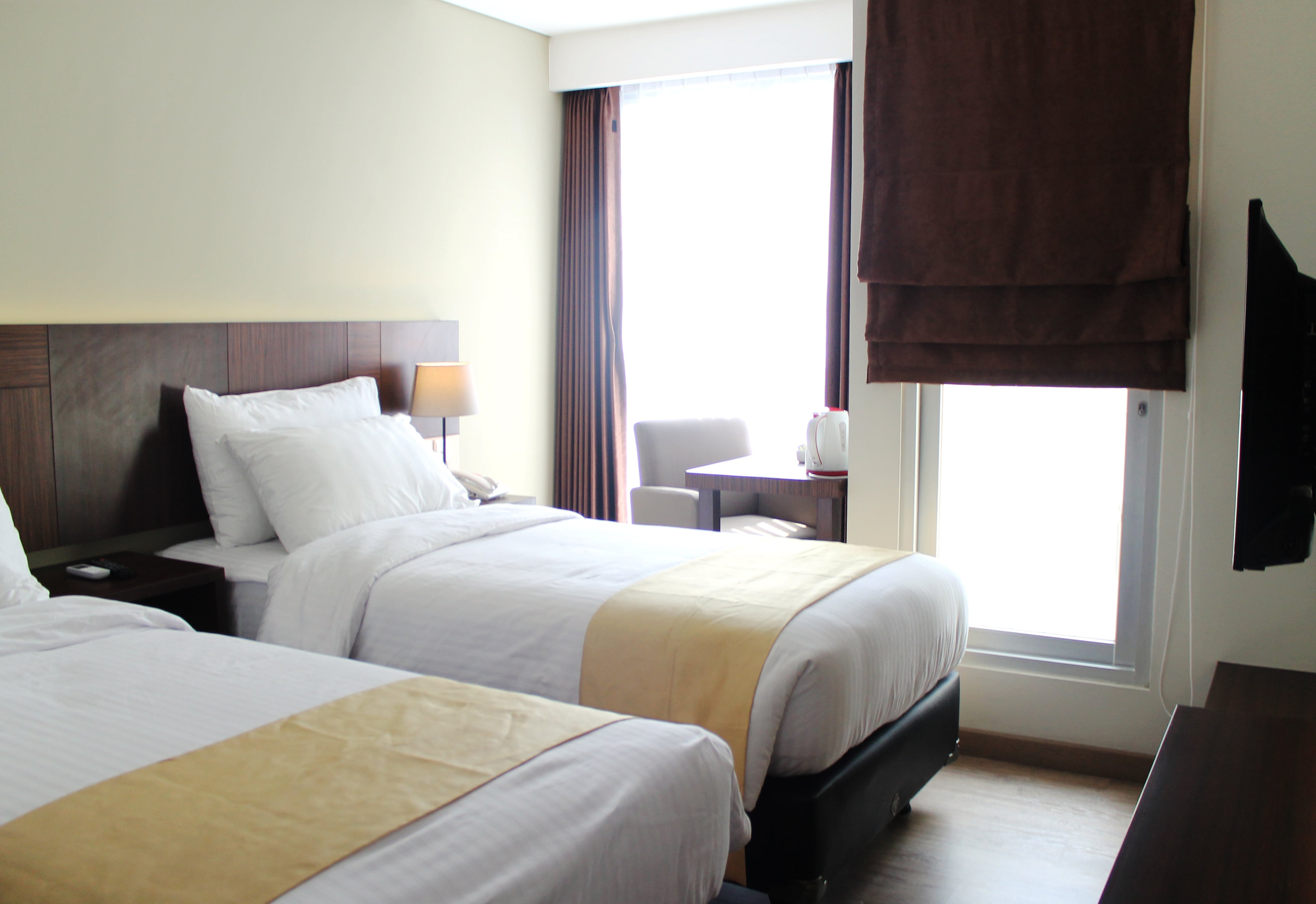 Room 1 Image 2
